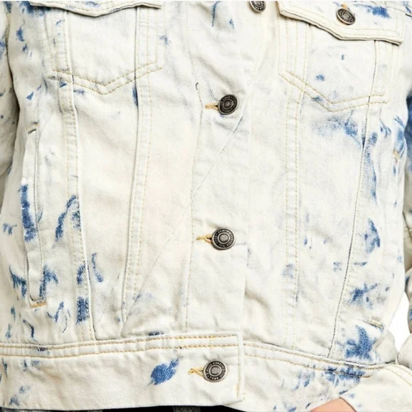 SALE NWOT FREE PEOPLE RUMORS DENIM JACKET - Picture 8 of 11